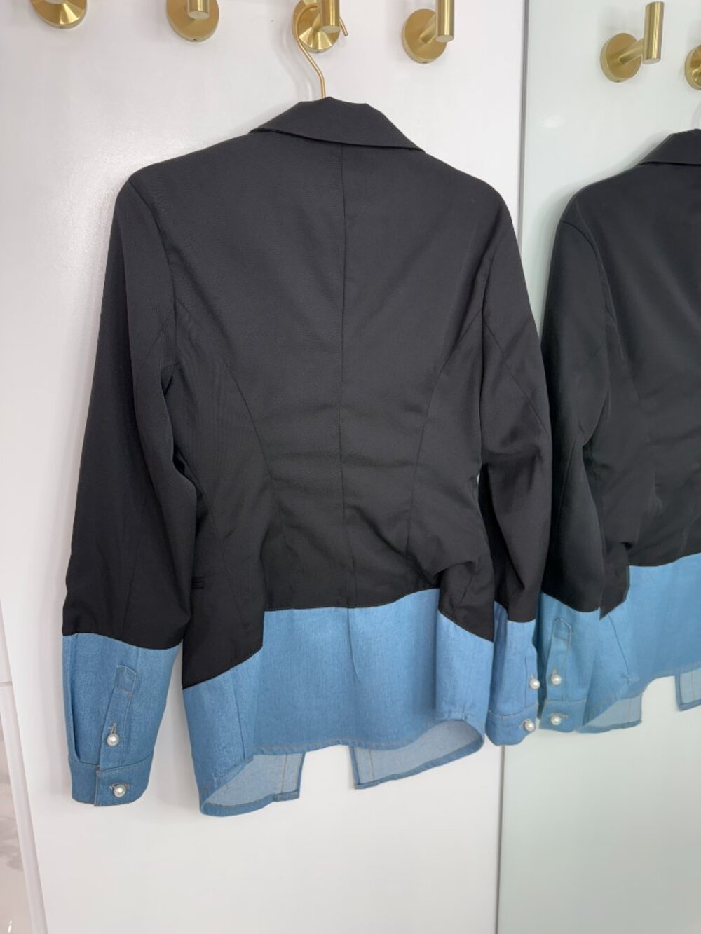 jacket - Picture 2 of 2